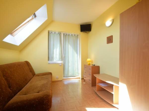 Zolty Domek Apartment Dzwirzyno Exterior photo
